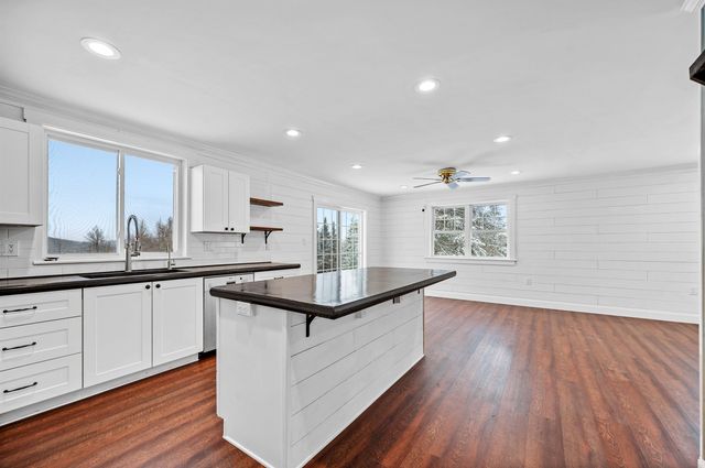 130 Center Road, Hardwick, VT 05843