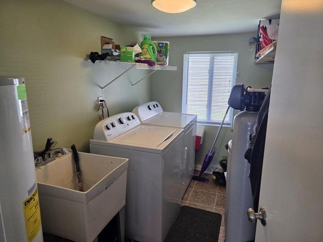 2816 Mabie STREET, Delavan, WI 53115