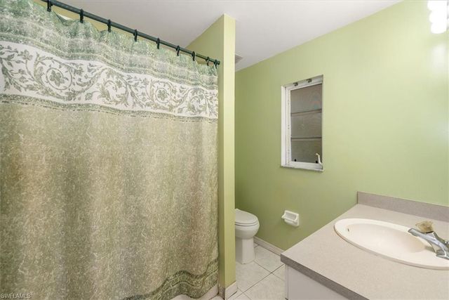 6211 Castlewood CIR, Fort Myers, FL 33905