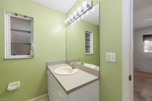 6211 Castlewood CIR, Fort Myers, FL 33905