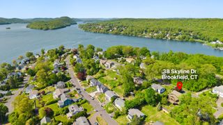 38 Skyline Drive, Brookfield, CT 06804