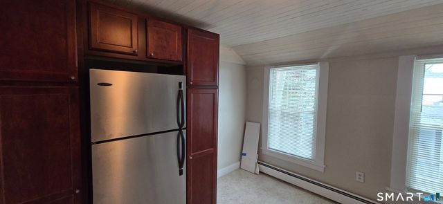 154 Washington Street 11, Norwich, CT 06360