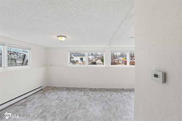 7643 E 20th Avenue, Anchorage, AK 99504