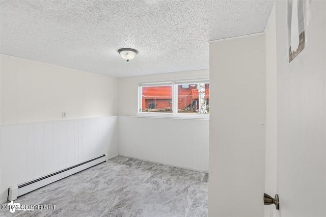 7643 E 20th Avenue, Anchorage, AK 99504