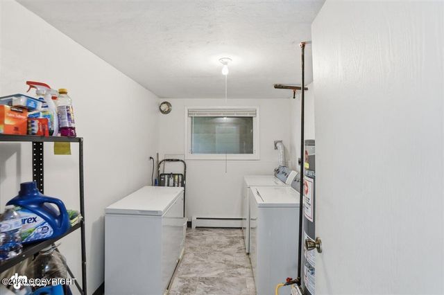 7643 E 20th Avenue, Anchorage, AK 99504