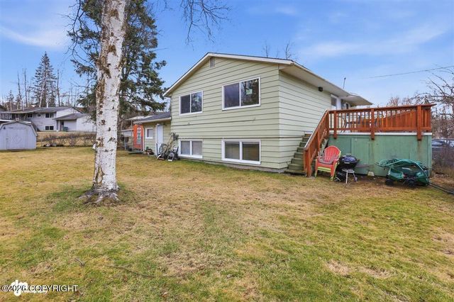 7643 E 20th Avenue, Anchorage, AK 99504