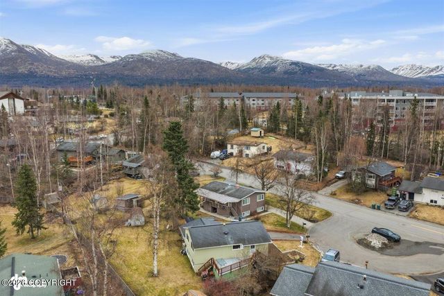 7643 E 20th Avenue, Anchorage, AK 99504