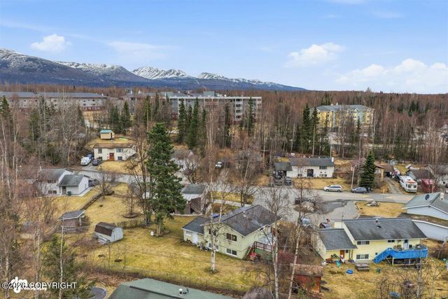 7643 E 20th Avenue, Anchorage, AK 99504