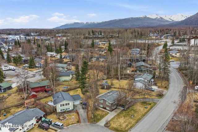 7643 E 20th Avenue, Anchorage, AK 99504
