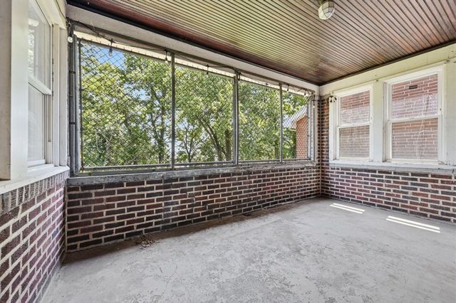 3044 Iowa Street, Oakland, PA 15219