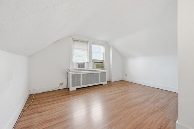 3044 Iowa Street, Oakland, PA 15219