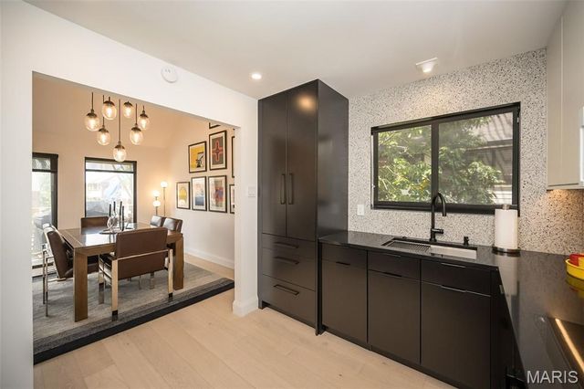 5567 Waterman Boulevard B, St Louis, MO 63112