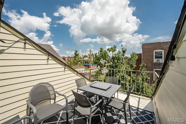 5567 Waterman Boulevard B, St Louis, MO 63112