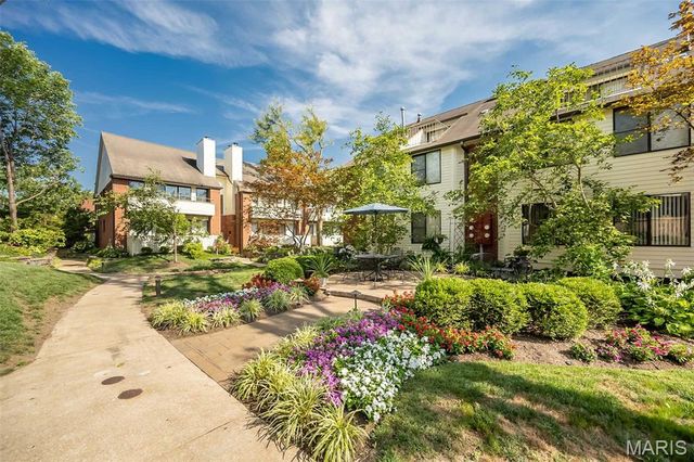 5567 Waterman Boulevard B, St Louis, MO 63112