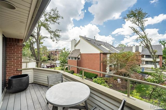 5567 Waterman Boulevard B, St Louis, MO 63112