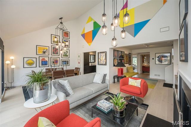 5567 Waterman Boulevard B, St Louis, MO 63112