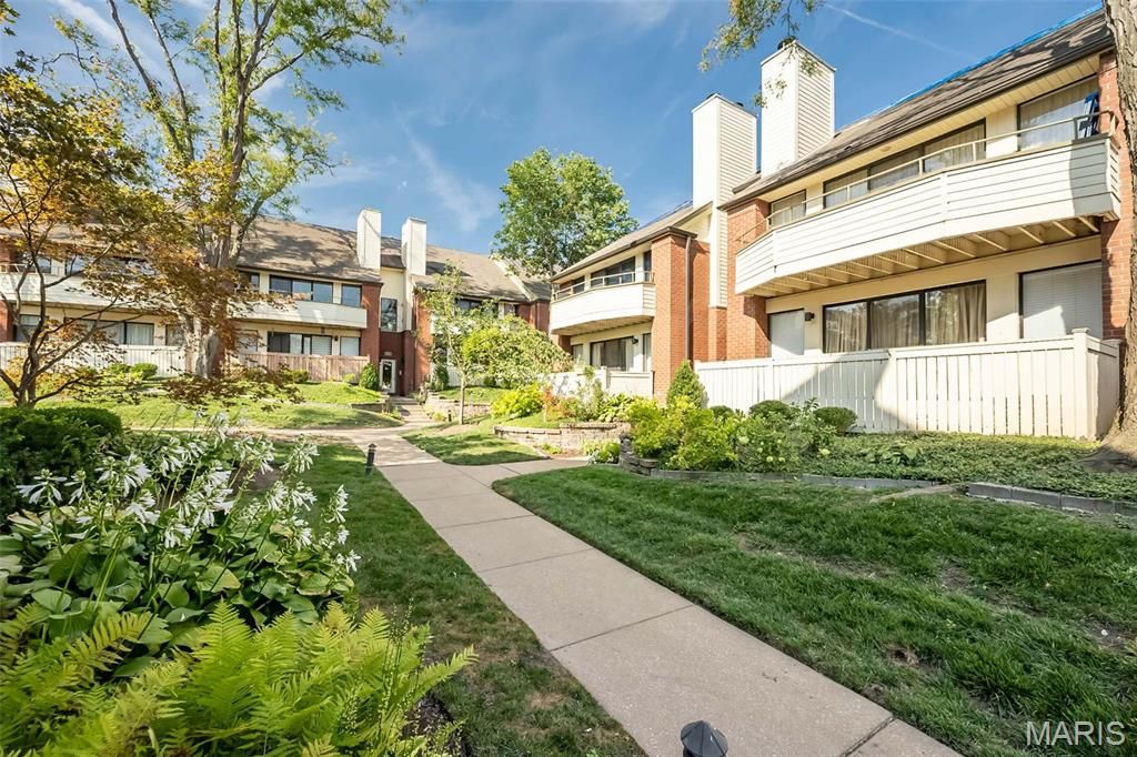 5567 Waterman Boulevard B, St Louis, MO 63112