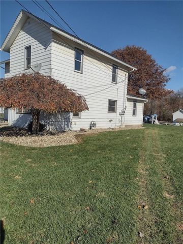 239 Kay St, Wampum, PA 16157
