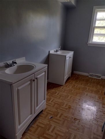 239 Kay St, Wampum, PA 16157