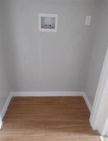239 Kay St, Wampum, PA 16157