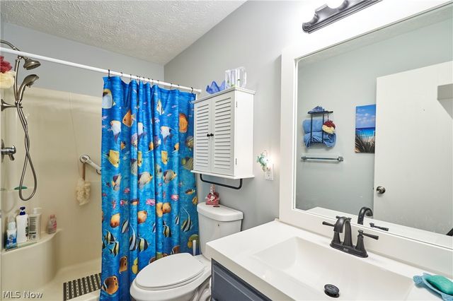 329 Spruce Street, Barberton, OH 44203