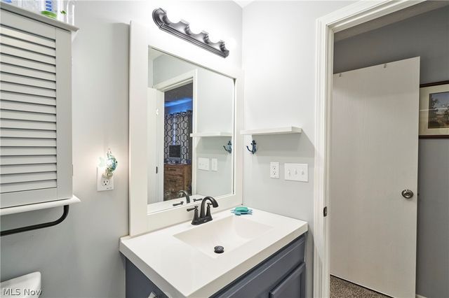 329 Spruce Street, Barberton, OH 44203