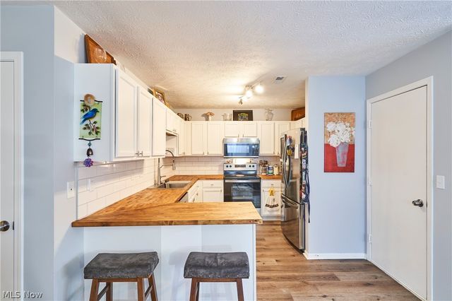 329 Spruce Street, Barberton, OH 44203