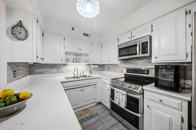 1896 New River Inlet Road 1116, Sneads Ferry, NC 28460