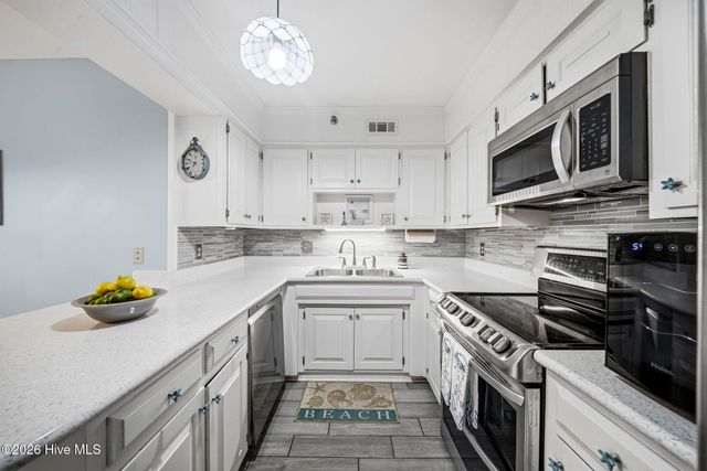 1896 New River Inlet Road 1116, Sneads Ferry, NC 28460