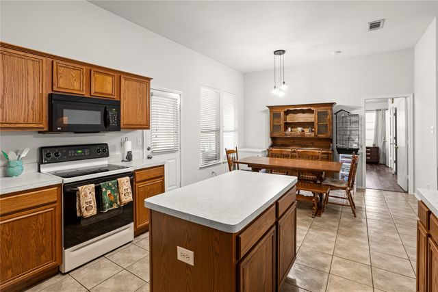 2127 Coelum Court, Dallas, TX 75253