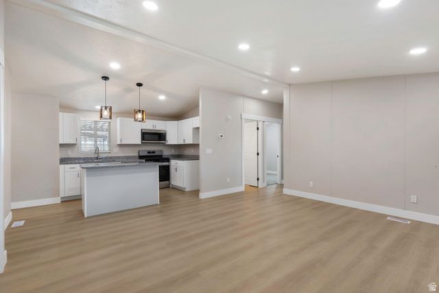 96 BARRINGTON WAY, Layton, UT 84041