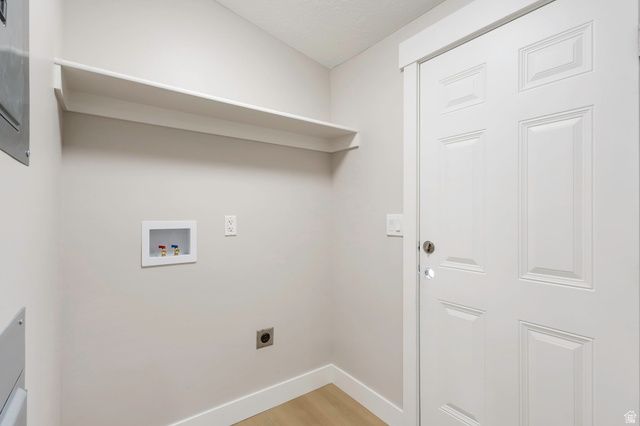 96 BARRINGTON WAY, Layton, UT 84041