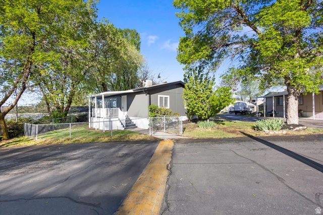 96 BARRINGTON WAY, Layton, UT 84041