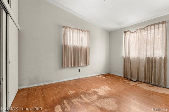 15211 Joan Street, Oak Park, MI 48237