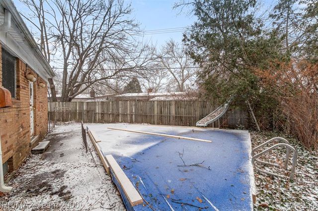 15211 Joan Street, Oak Park, MI 48237