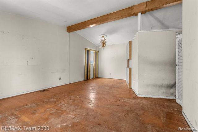 15211 Joan Street, Oak Park, MI 48237