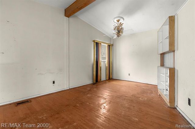 15211 Joan Street, Oak Park, MI 48237