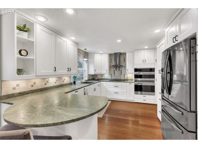 16431 Nw CHARLAIS St, Beaverton, OR 97006