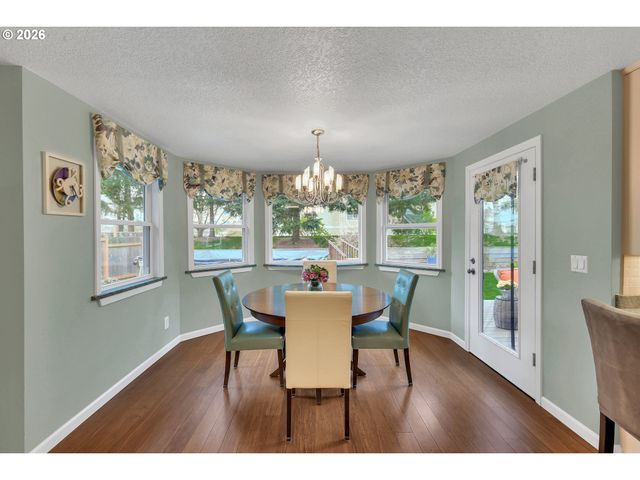 16431 Nw CHARLAIS St, Beaverton, OR 97006