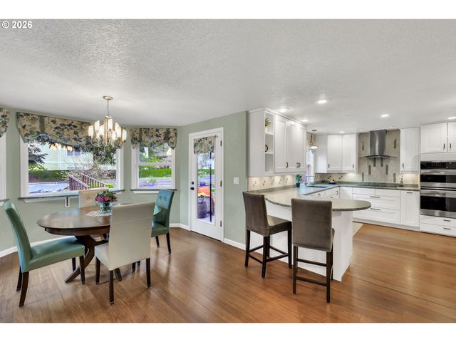 16431 Nw CHARLAIS St, Beaverton, OR 97006