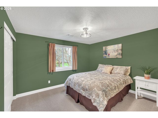 16431 Nw CHARLAIS St, Beaverton, OR 97006