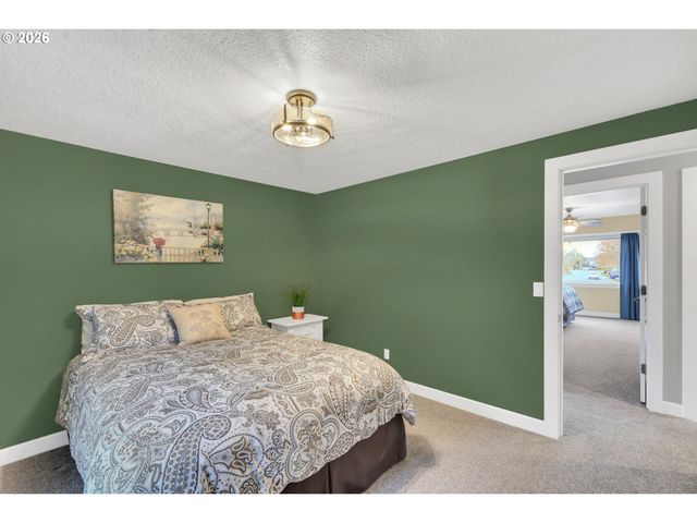 16431 Nw CHARLAIS St, Beaverton, OR 97006