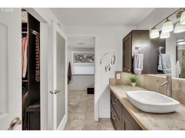 16431 Nw CHARLAIS St, Beaverton, OR 97006