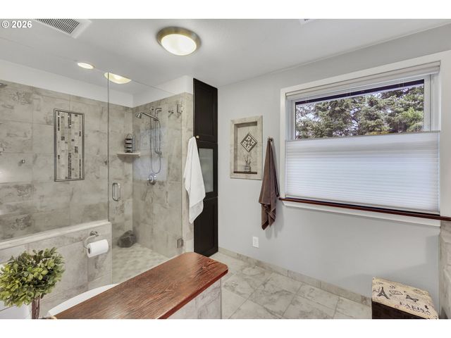 16431 Nw CHARLAIS St, Beaverton, OR 97006