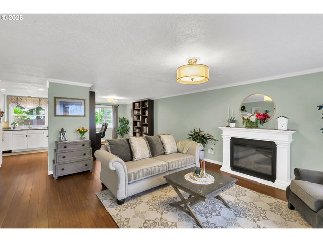 16431 Nw CHARLAIS St, Beaverton, OR 97006