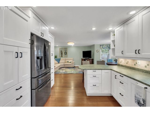 16431 Nw CHARLAIS St, Beaverton, OR 97006