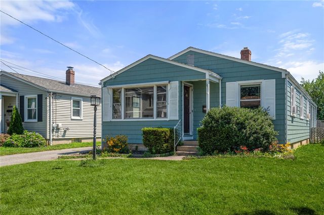 21 Ashley Street, Cranston, RI 02920