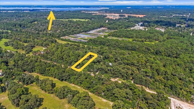 6075 Highline Drive, Montgomery, TX 77316