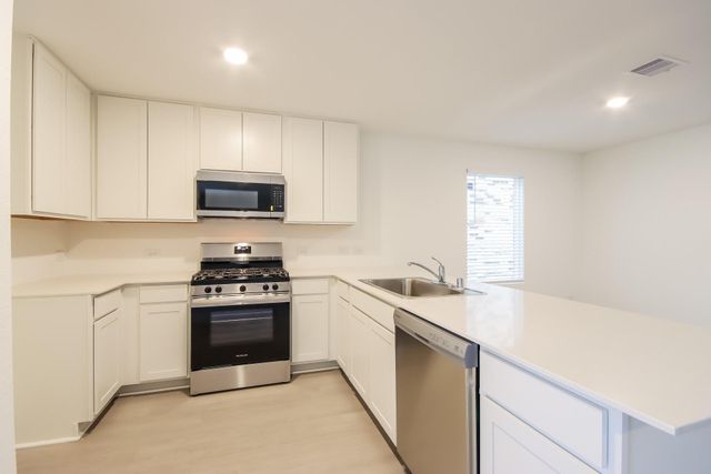 31428 Moore Road, Magnolia, TX 77354