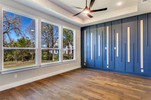 555 Aermotor Loop, Weatherford, TX 76085